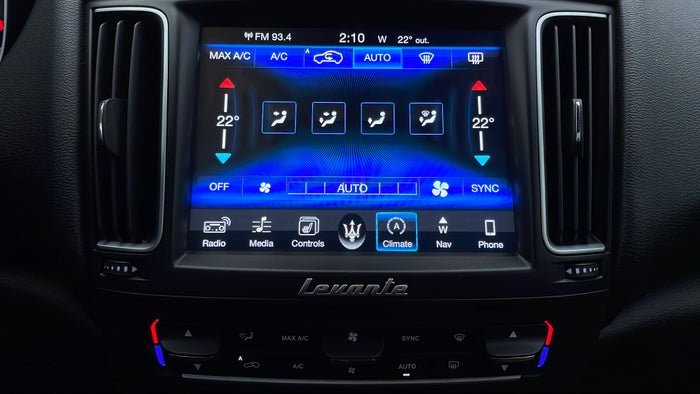 MASERATI LEVANTE-Automatic Climate Control
