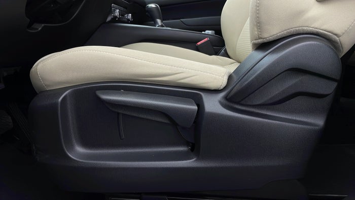 MAZDA CX 5-Driver Side Adjustment Panel