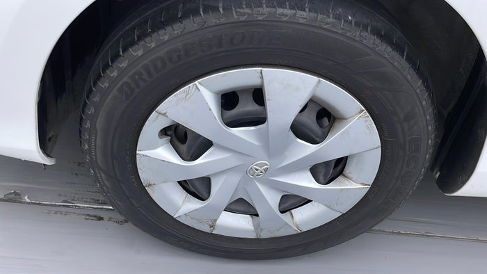 TOYOTA YARIS-Wheel Cap LHS Front Scratch