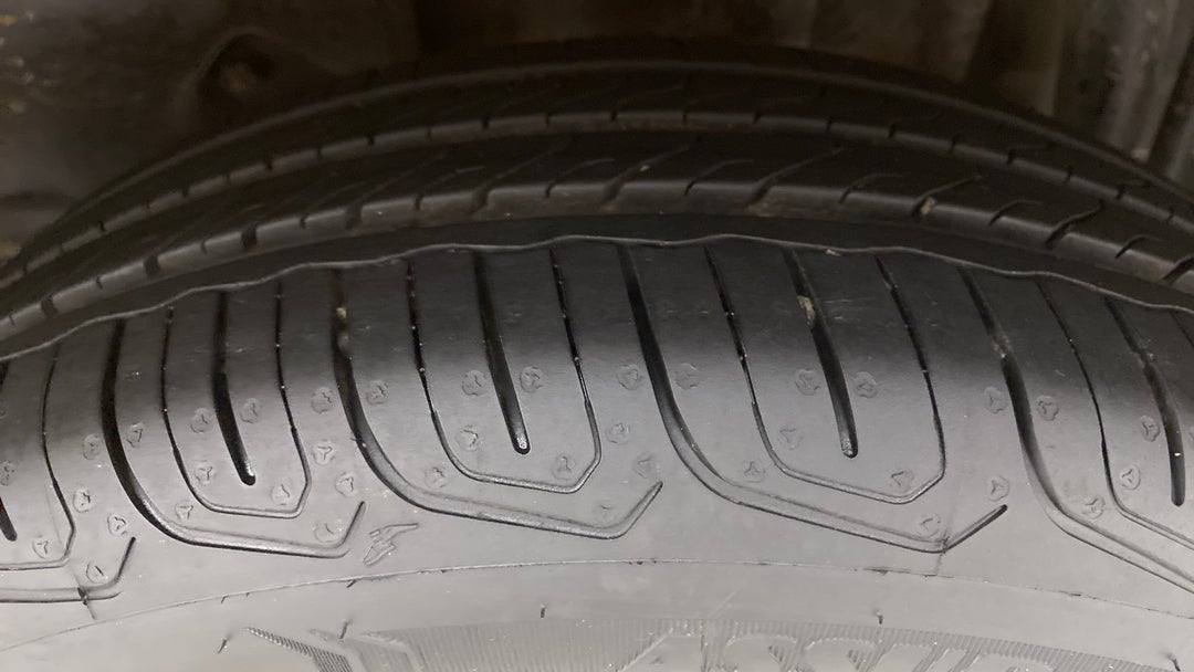 Left Rear Tyre Tread