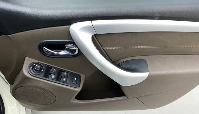 2016 Renault Duster RXZ AMT 110 PS, Diesel, Automatic, 93,272 km, Driver Side Door Panels Control