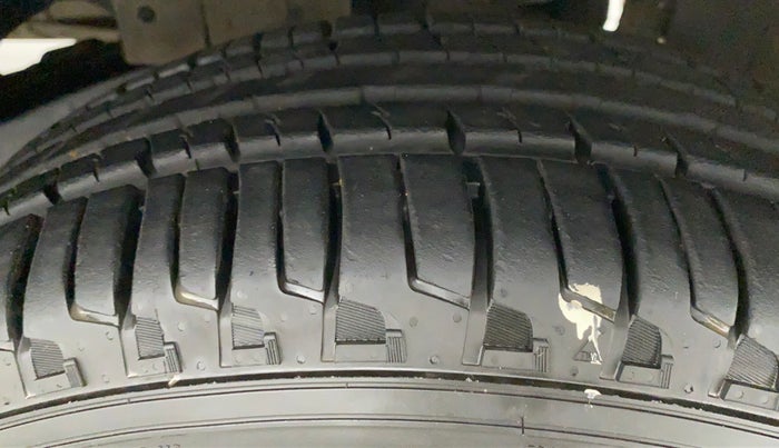 2020 Mahindra Scorpio S11 2WD, Diesel, Manual, 84,500 km, Right Front Tyre Tread