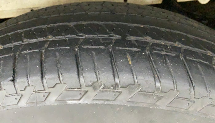 2020 Mahindra Scorpio S11 2WD, Diesel, Manual, 84,500 km, Left Rear Tyre Tread