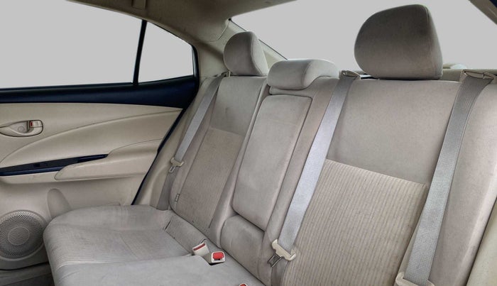 2019 Toyota YARIS J CVT, Petrol, Automatic, 70,328 km, Right Side Rear Door Cabin