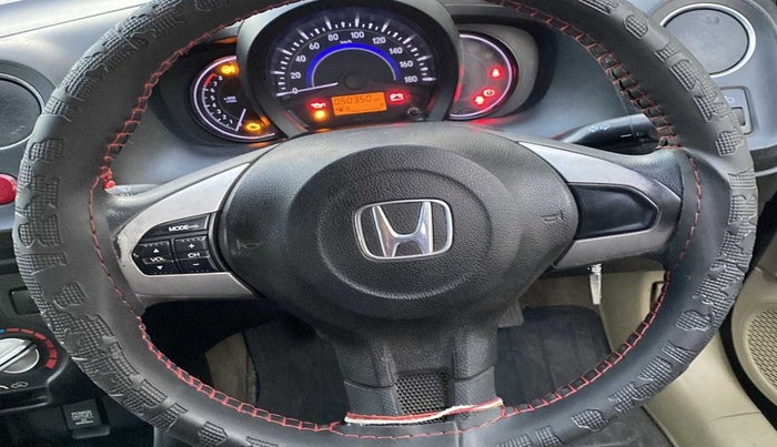 2015 Honda Brio S MT, Petrol, Manual, 50,343 km, Steering wheel - Sound system control not functional