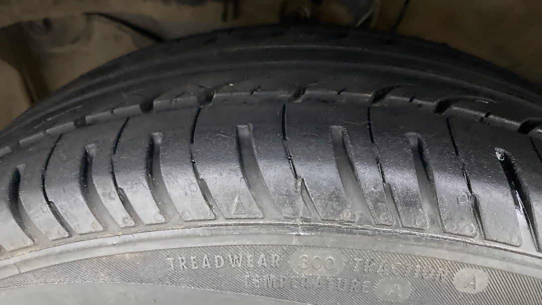 Left Front Tyre Tread