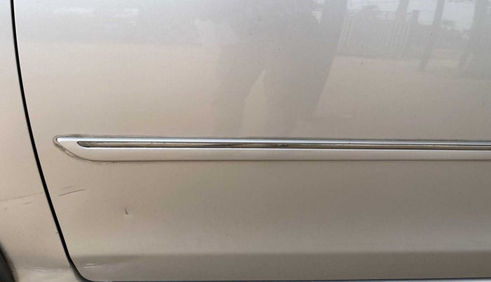2013 Toyota Etios G, Petrol, Manual, 43,586 km, Front passenger door - Minor scratches