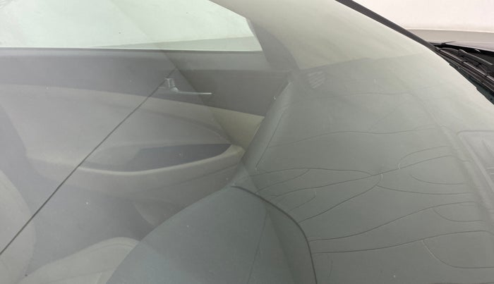 2016 Hyundai Tucson 2WD AT GL PETROL , Petrol, Automatic, 21,218 km, Front windshield - Minor spot on windshield