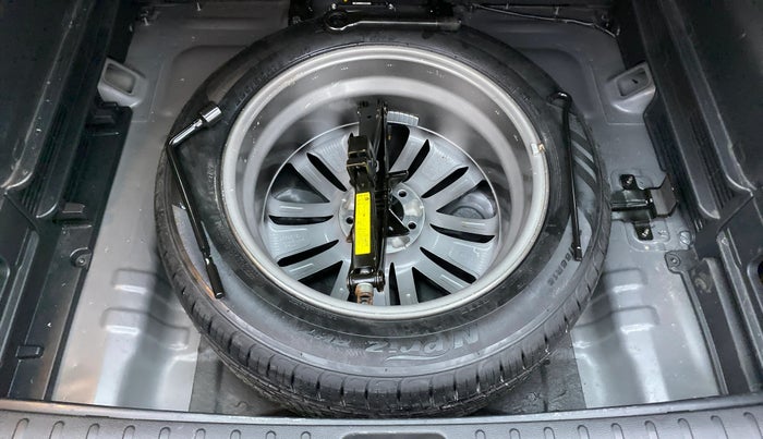 2016 Hyundai Tucson 2WD AT GL PETROL , Petrol, Automatic, 21,218 km, Spare Tyre