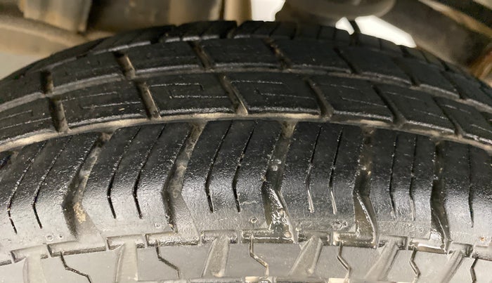 2012 Maruti Alto LXI, Petrol, Manual, 14,915 km, Left Rear Tyre Tread