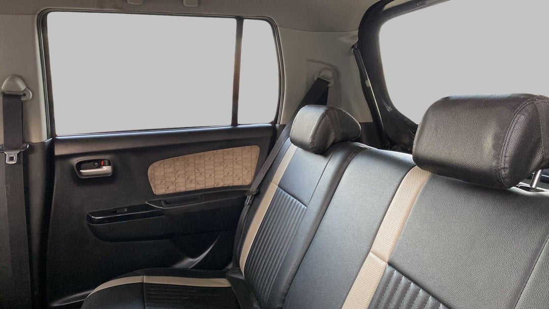 Right Side Rear Door Cabin