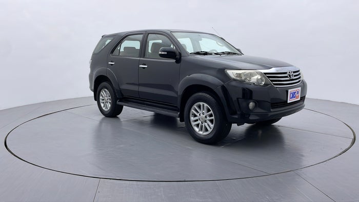 TOYOTA FORTUNER-Right Front Diagonal (45- Degree) View