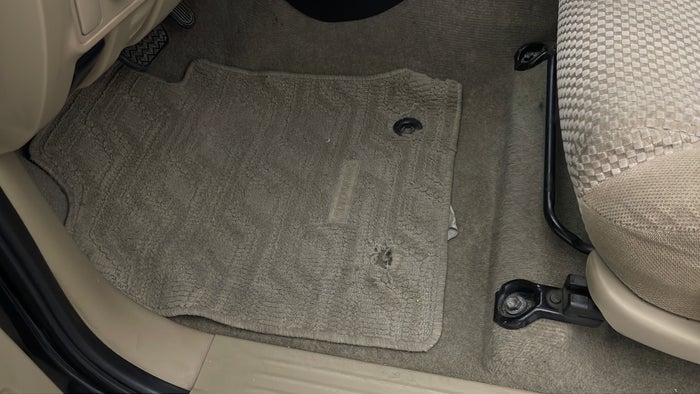 TOYOTA FORTUNER-Flooring Front LHS Mat Torn