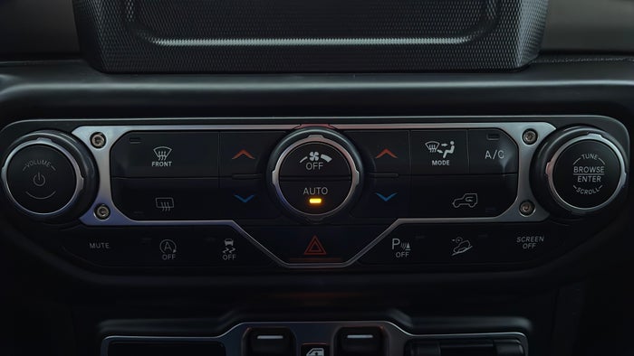 JEEP WRANGLER-Automatic Climate Control