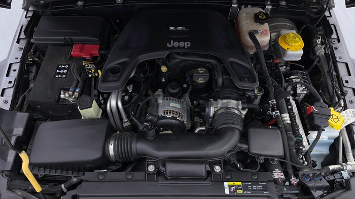 JEEP WRANGLER-Engine Bonet View