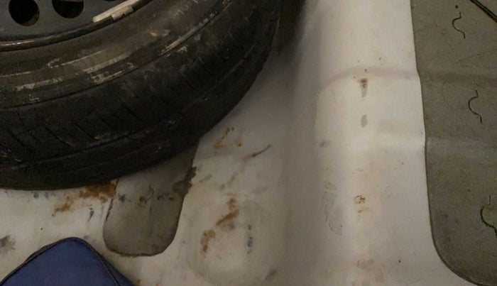 2018 Hyundai Xcent S 1.2, Petrol, Manual, 45,732 km, Boot floor - Slight discoloration