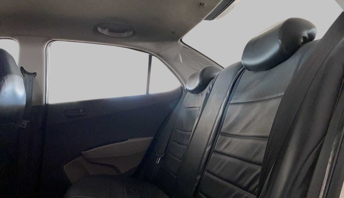 2018 Hyundai Xcent S 1.2, Petrol, Manual, 45,732 km, Right Side Rear Door Cabin