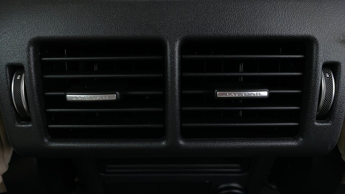 JAGUAR F PACE-Rear AC Vents