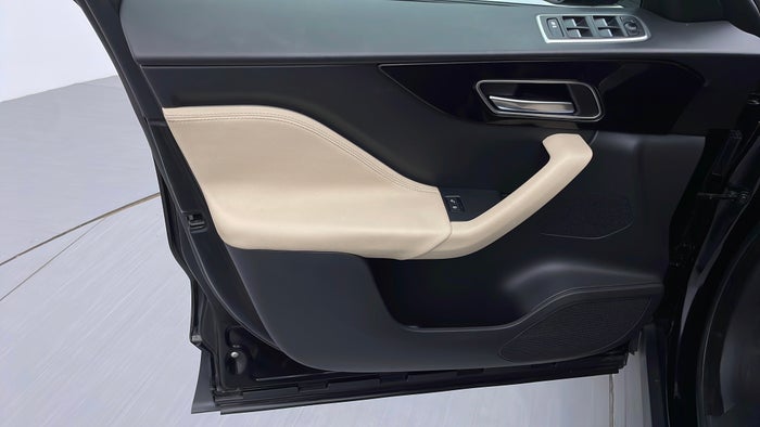 JAGUAR F PACE-Door Interior LHS front Fabric Deformed