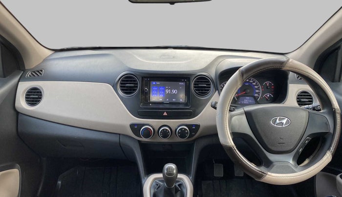 2017 Hyundai Grand i10 MAGNA 1.2 KAPPA VTVT, Petrol, Manual, 31,987 km, Dashboard