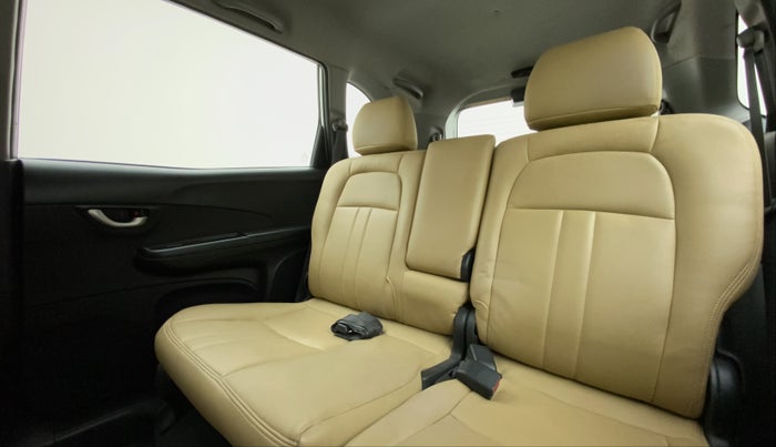 2016 Honda BR-V 1.5L I-VTEC V CVT, Petrol, Automatic, 69,373 km, Right Side Rear Door Cabin
