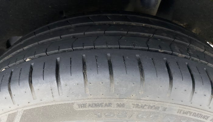 2019 Toyota Glanza V, Petrol, Manual, 48,527 km, Left Rear Tyre Tread