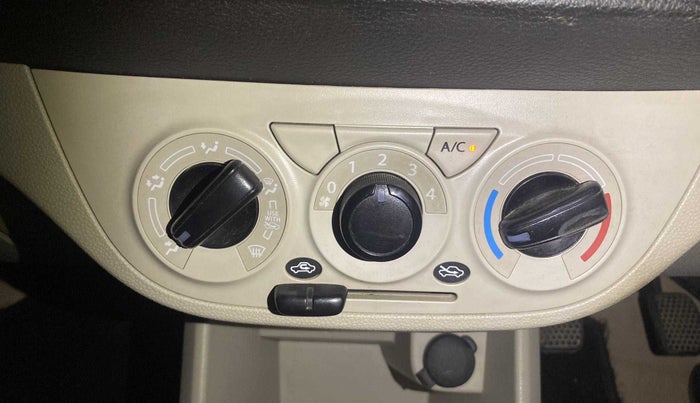 2021 Maruti Alto VXI, Petrol, Manual, 30,522 km, AC Unit - Directional switch has minor damage