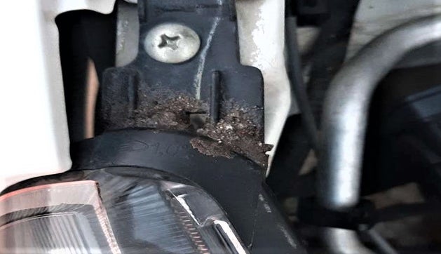 2021 Maruti Alto VXI, Petrol, Manual, 30,522 km, Left headlight - Clamp has minor damage