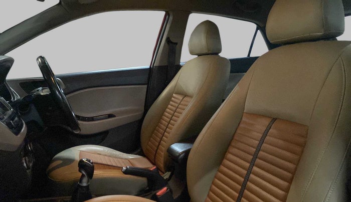 2015 Hyundai Elite i20 ASTA 1.4 CRDI, Diesel, Manual, 71,569 km, Right Side Front Door Cabin