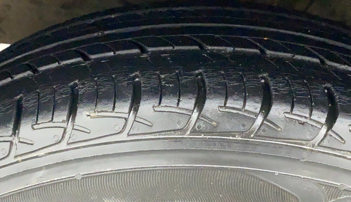 2019 Maruti Baleno DELTA 1.2 K12, Petrol, Manual, 29,390 km, Left Front Tyre Tread
