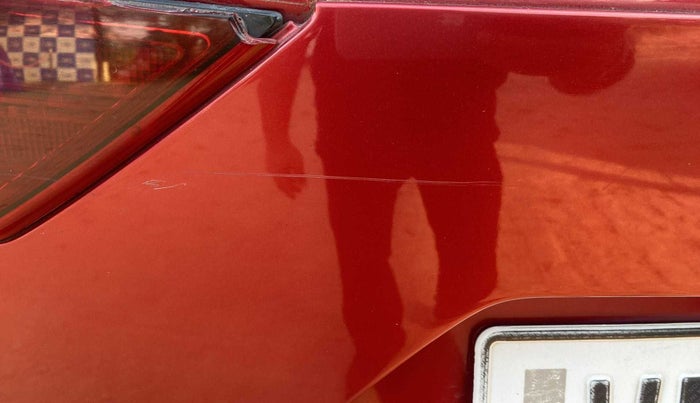 2018 Honda Amaze 1.2L I-VTEC V, Petrol, Manual, 67,055 km, Dicky (Boot door) - Minor scratches