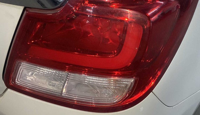 2018 Maruti Dzire ZDI, Diesel, Manual, 50,360 km, Right tail light - Minor damage