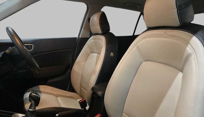 2022 Hyundai VENUE SX 1.0 TURBO IMT, Petrol, Manual, 6,247 km, Right Side Front Door Cabin