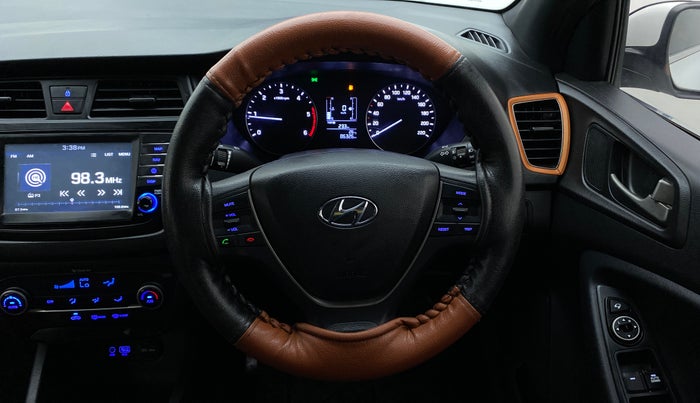2017 Hyundai Elite i20 ASTA 1.4 CRDI DUAL TONE, Diesel, Manual, 86,644 km, Steering Wheel Close Up