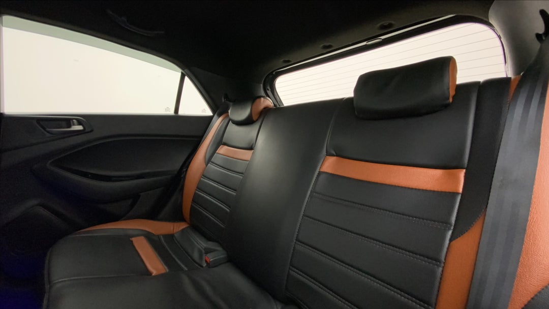 Right Side Rear Door Cabin