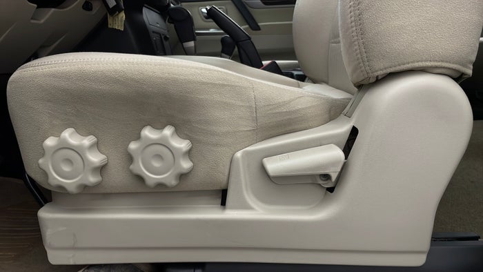 MITSUBISHI PAJERO-Driver Side Adjustment Panel