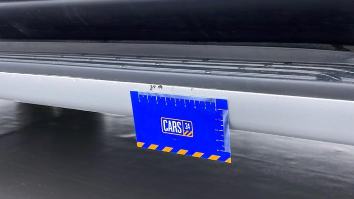 MITSUBISHI PAJERO-Running Board LHS Scratch