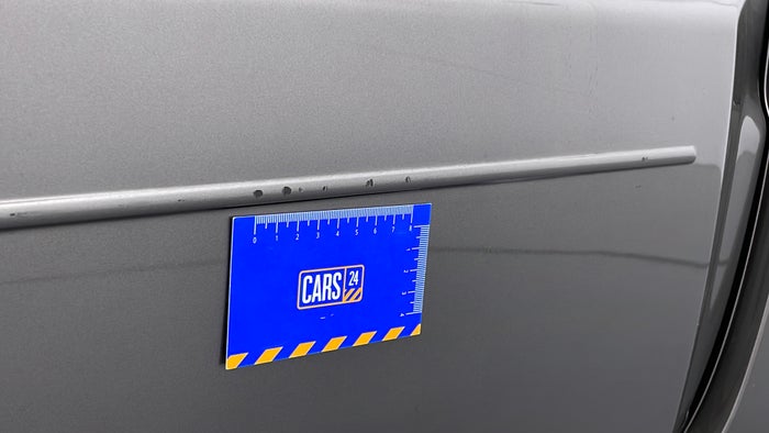 MITSUBISHI PAJERO-Door Exterior RHS Front Scratch