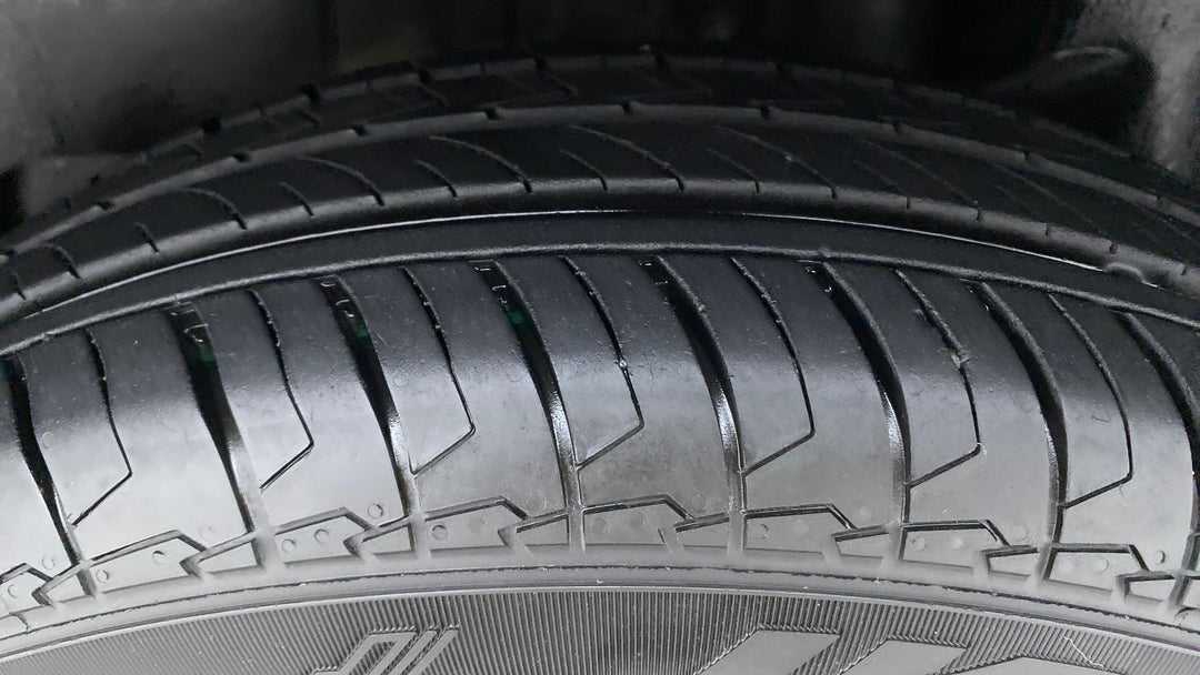 Left Rear Tyre Tread