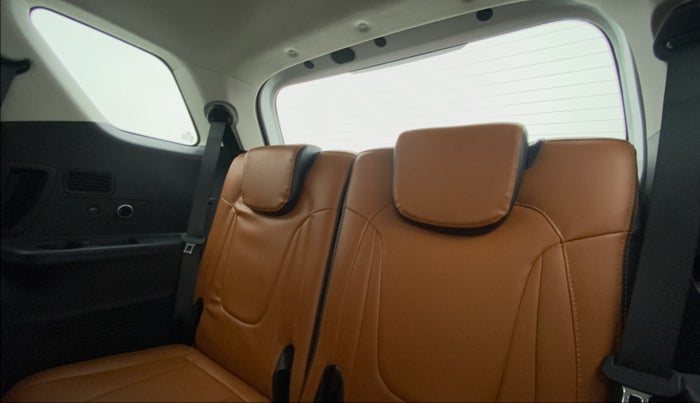 2022 Hyundai ALCAZAR PRESTIGE 1.5 MT 7STR, Diesel, Manual, 16,747 km, Third Seat Row ( optional )