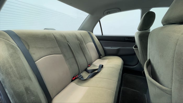 MITSUBISHI LANCER-Right Side Door Cabin View