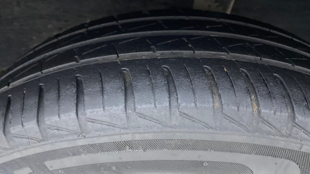 Left Rear Tyre Tread