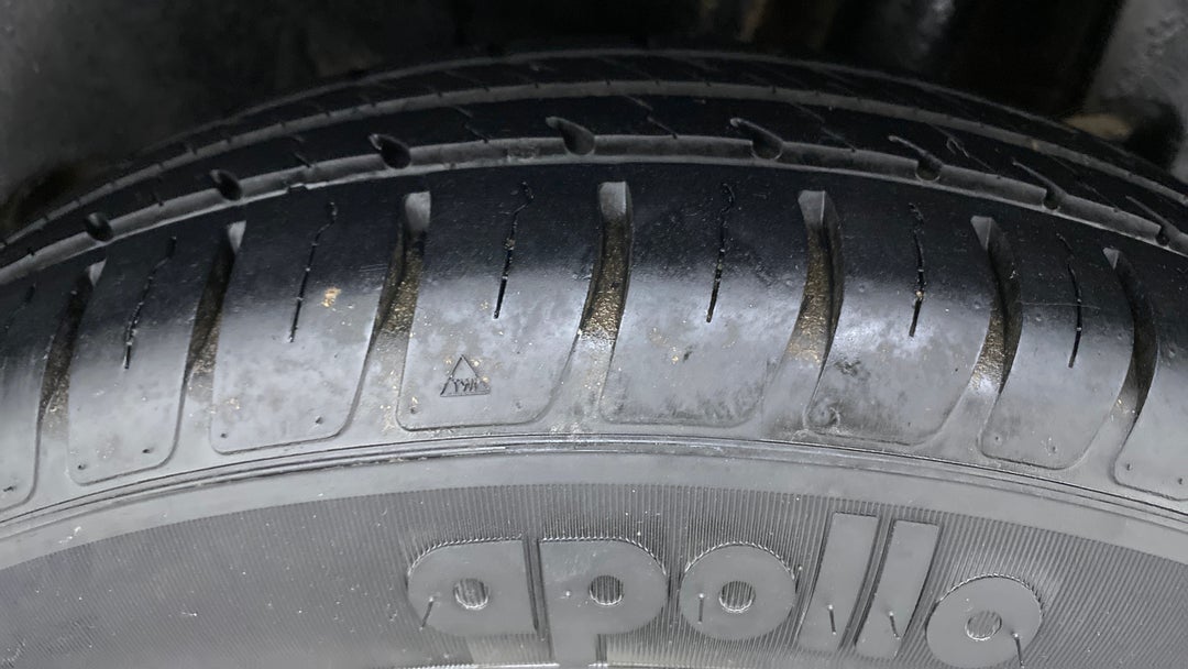 Left Rear Tyre Tread
