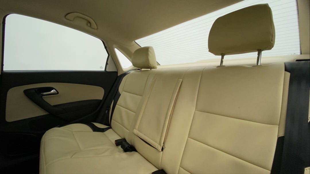 Right Side Rear Door Cabin