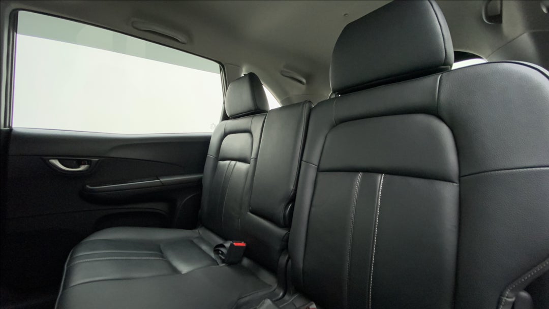 Right Side Rear Door Cabin