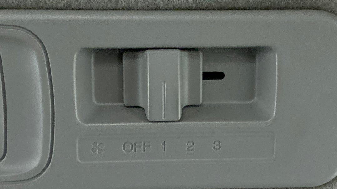 Rear AC Temperature Control 