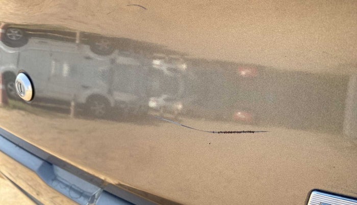 2021 Datsun Redi Go T (O), Petrol, Manual, 6,651 km, Dicky (Boot door) - Minor scratches