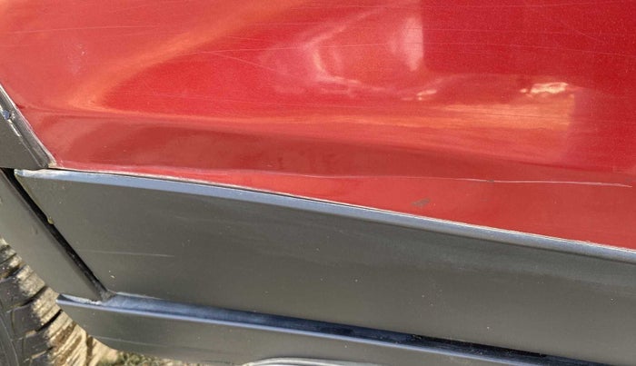 2018 Maruti Vitara Brezza VDI, Diesel, Manual, 38,170 km, Right rear door - Minor scratches