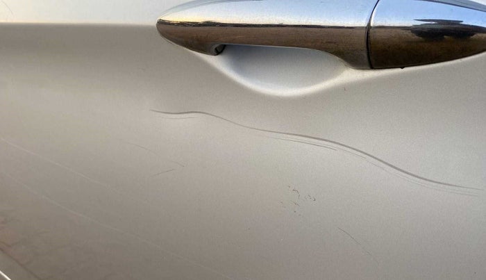 2015 Hyundai Verna 1.6 CRDI SX, Diesel, Manual, 47,015 km, Rear left door - Minor scratches