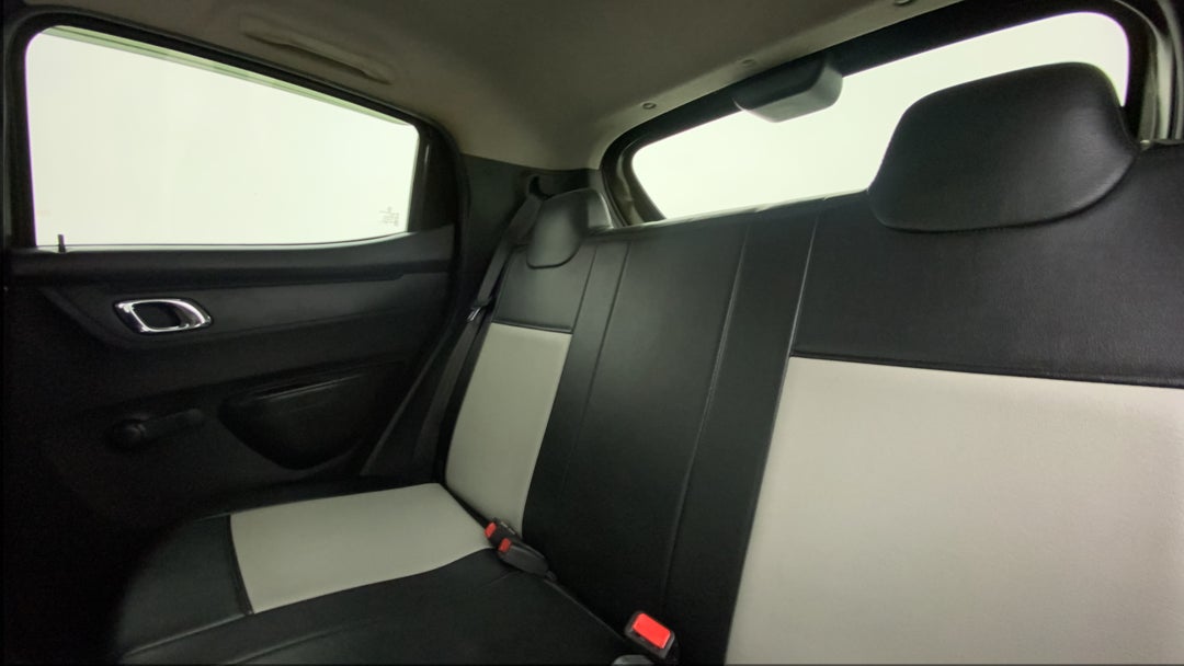Right Side Rear Door Cabin